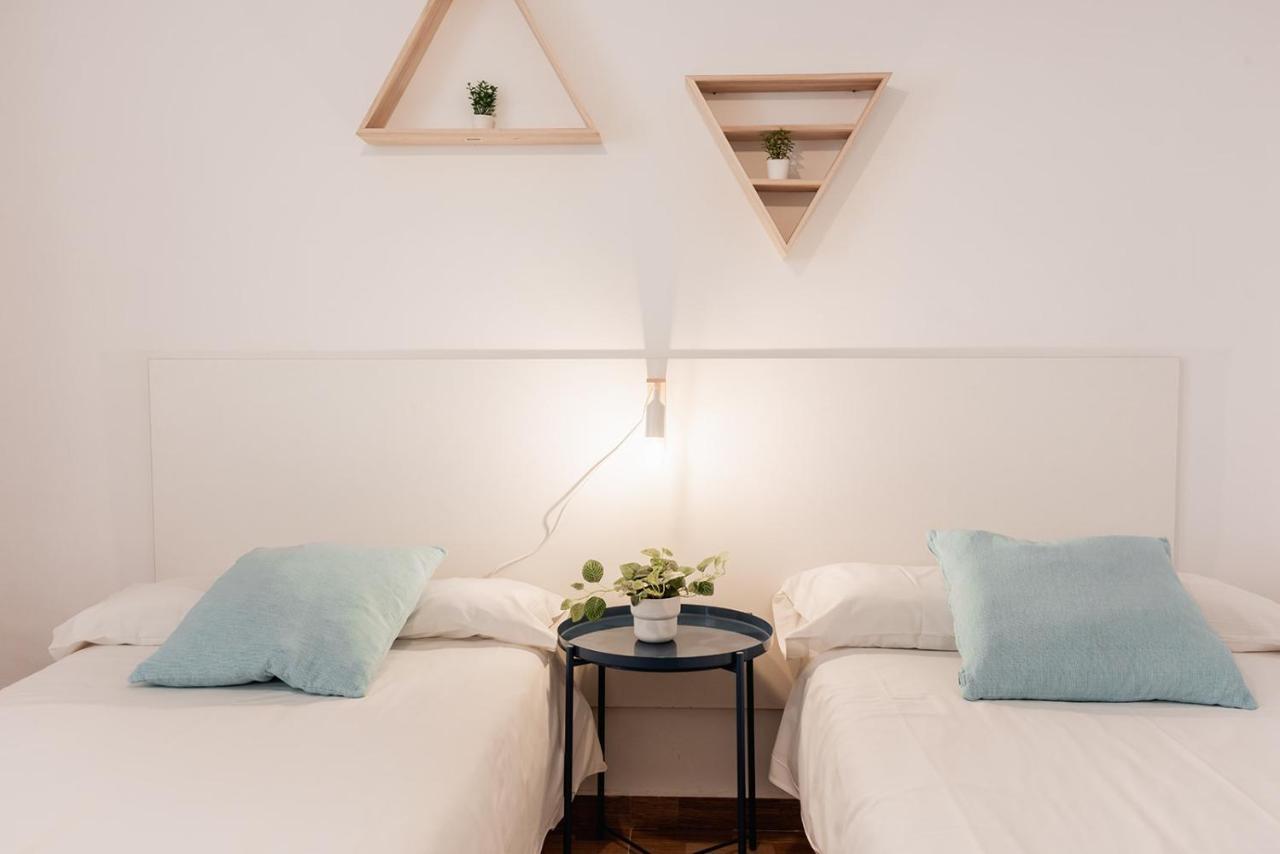 Apartamentos Fv Flats Valencia - Mestalla 7 المظهر الخارجي الصورة
