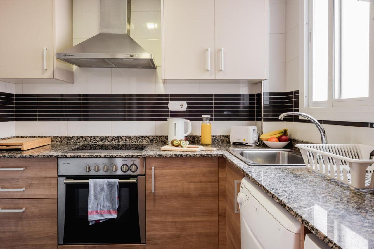 Apartamentos Fv Flats Valencia - Mestalla 7 المظهر الخارجي الصورة