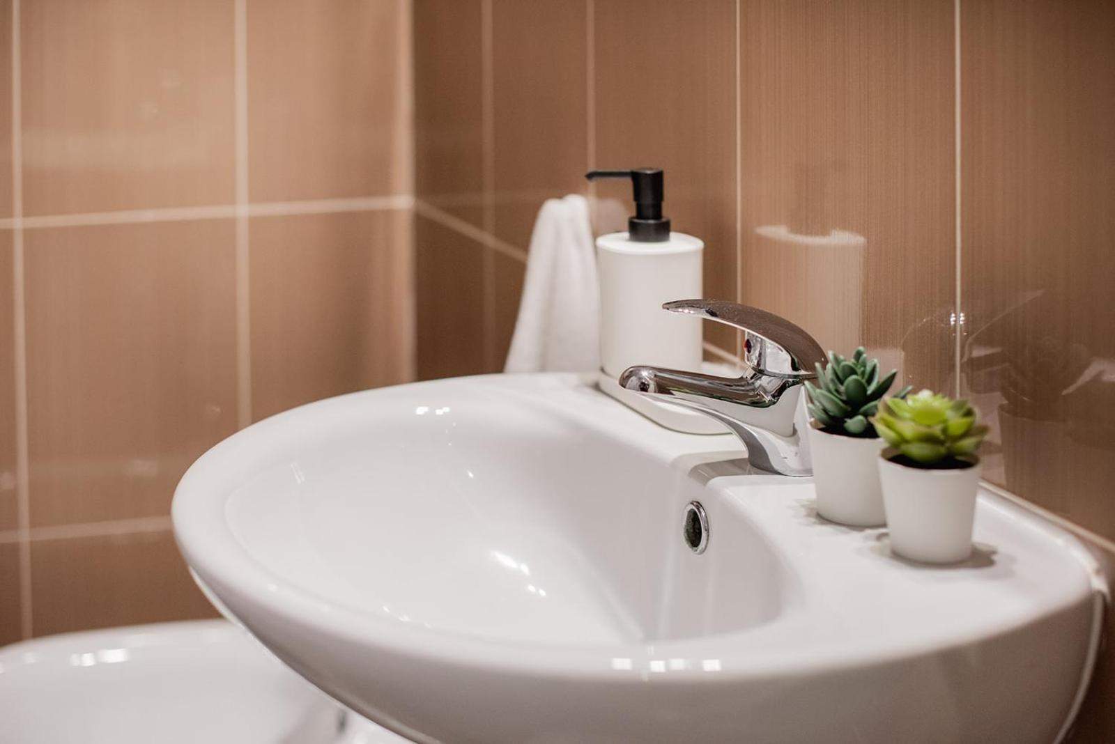 Apartamentos Fv Flats Valencia - Mestalla 7 المظهر الخارجي الصورة